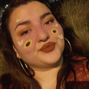 Meet your Posher, Gaby